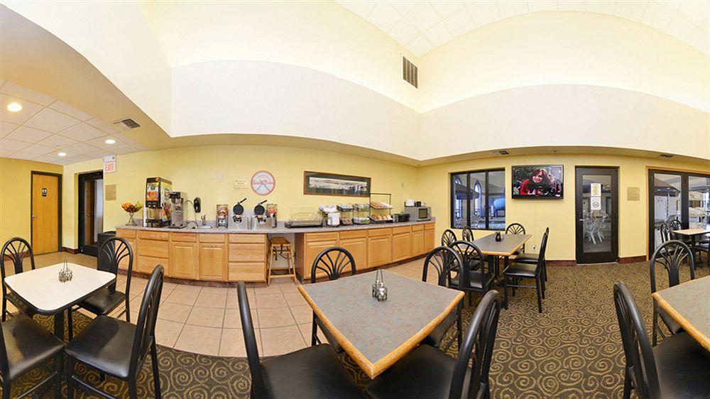 Howard Johnson By Wyndham Billings Exterior photo